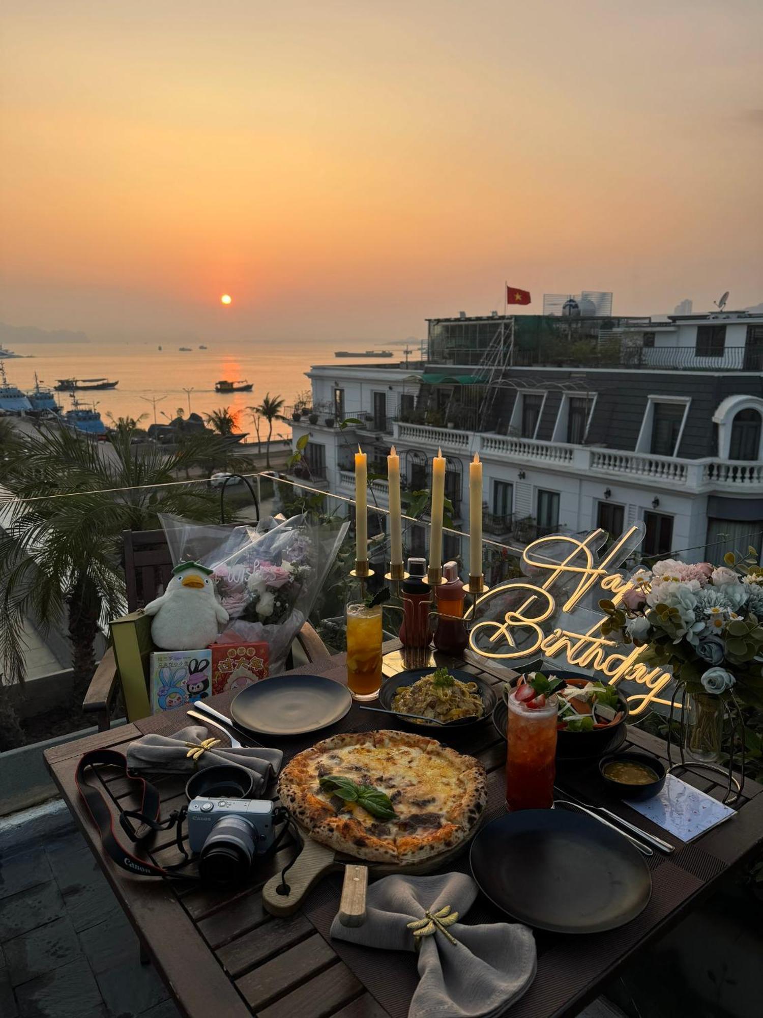 Deja Vu House Ha Long Hotel Екстериор снимка